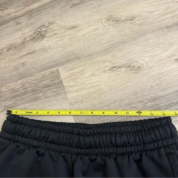 Under Armour Loose Black Sweatpants size Medium - Picture 3 of 5